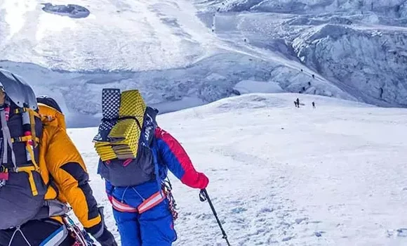 LHOTSE EXPEDITION